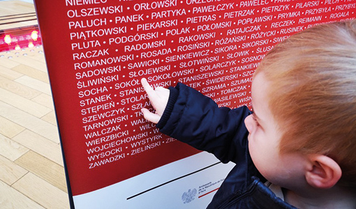 Arbre à souvenirs semaine polonaise | Aushopping Noyelles